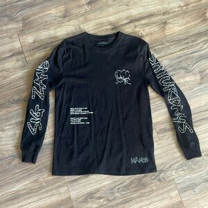 Sig Zane X Saturdays NYC long sleeve
Size Medium
No flaws
Perfect condition